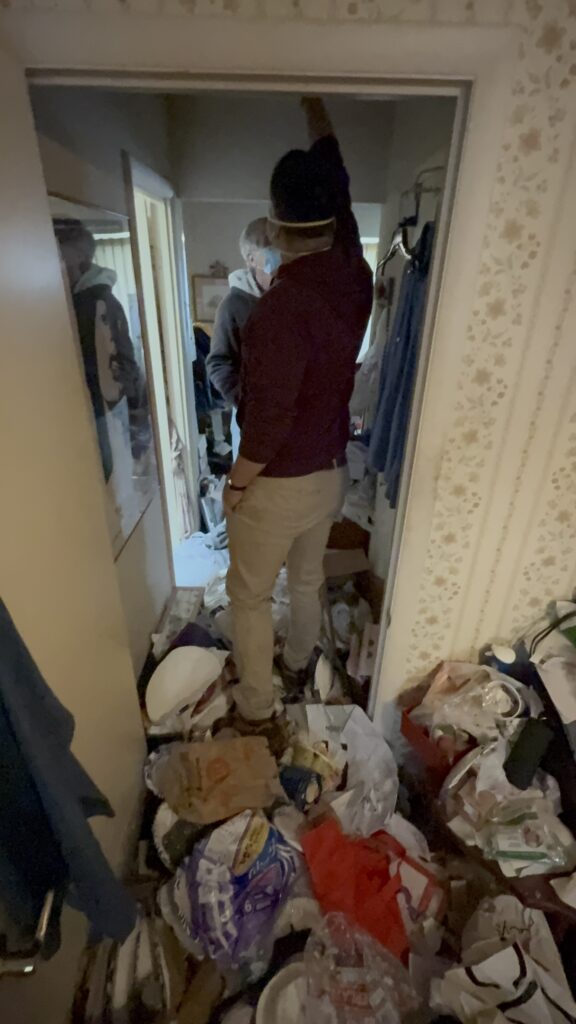 Hoarder removal in Northern Virginia
